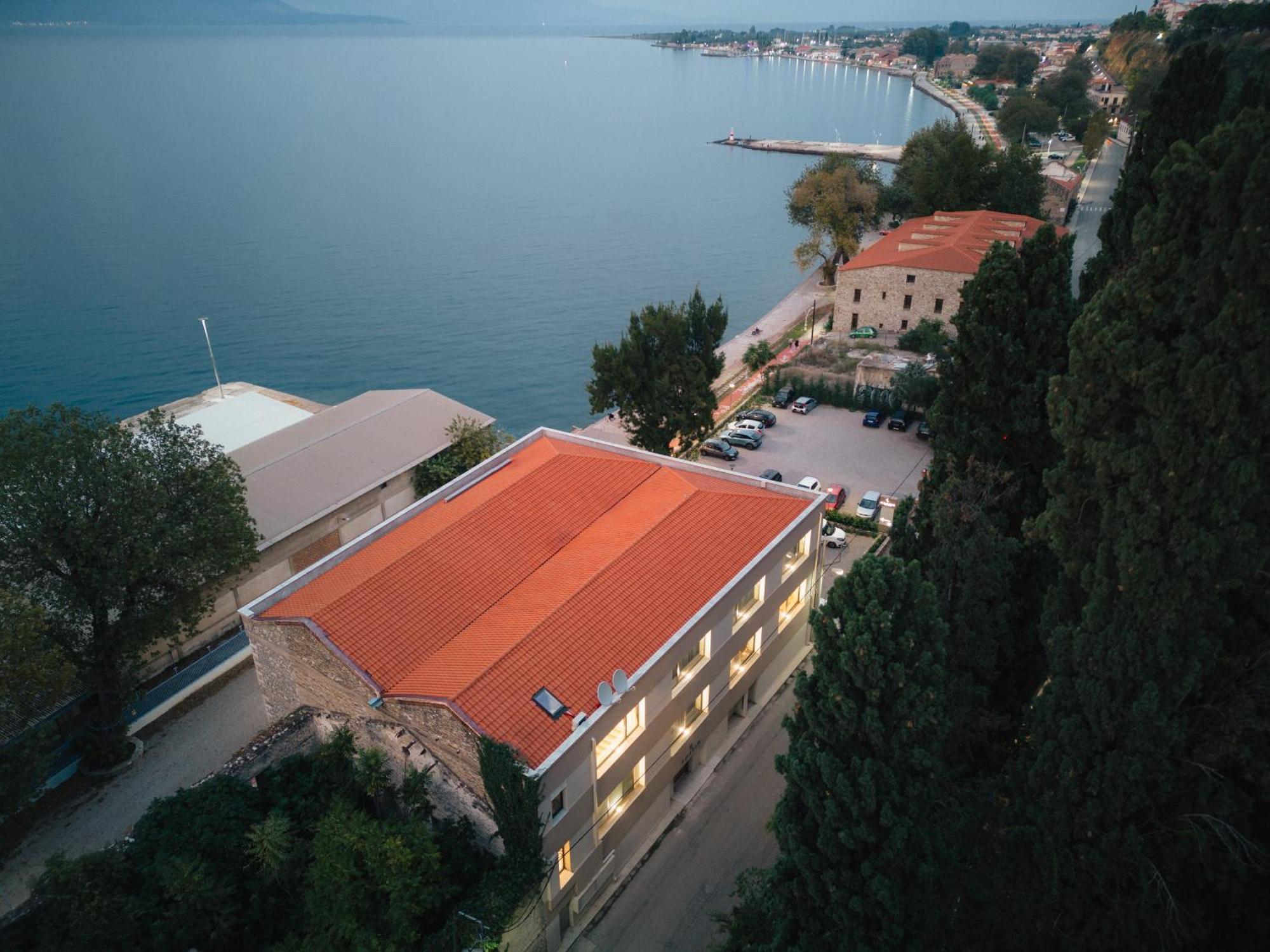 Amario Suites Hotel Égio Exterior foto